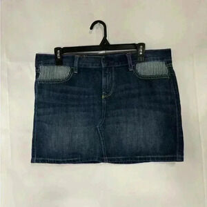 Womens size 10 old navy brand jean skirt, #L431